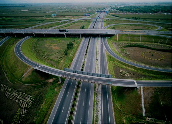 京福高速公路绿化工程――公司奠基之石